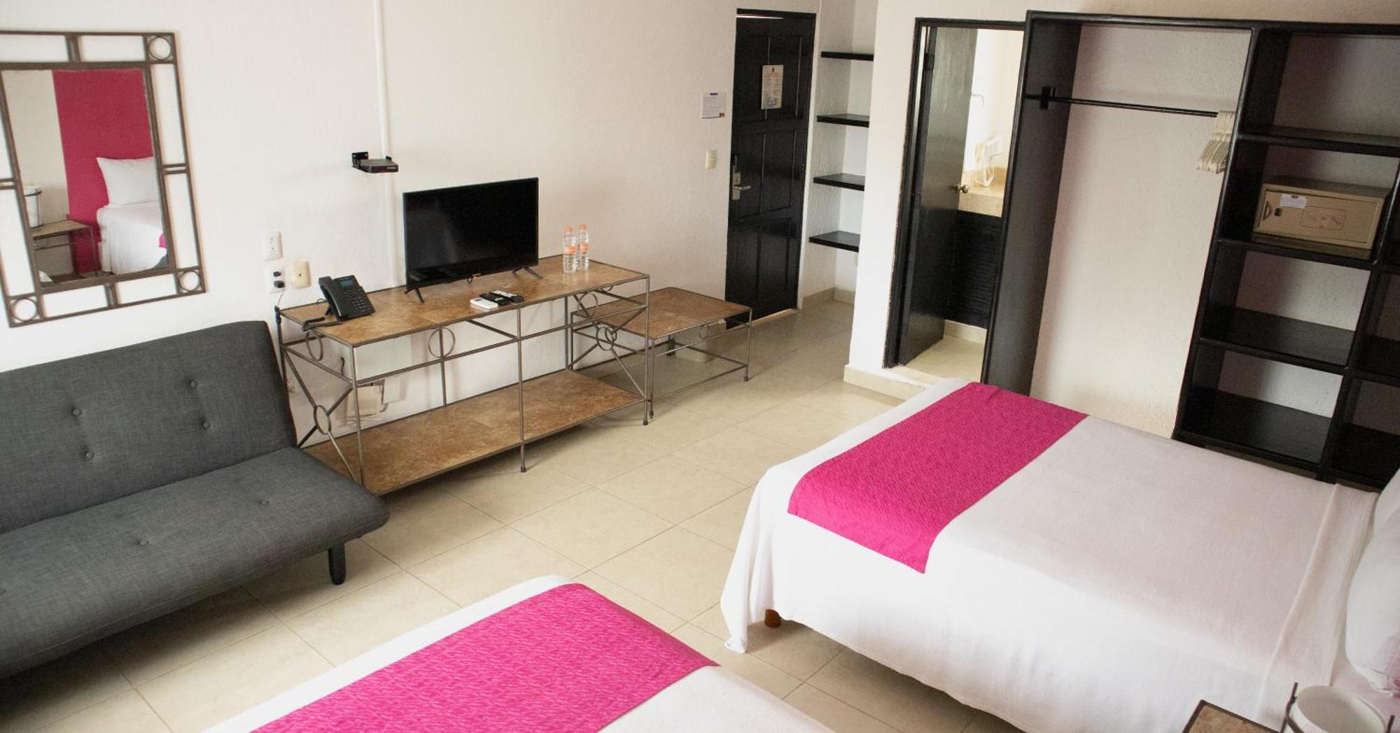 Nina Hotel Playa Del Carmen Exterior photo